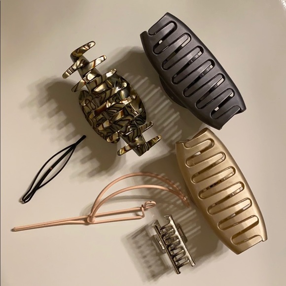 Hair Accessories ( all 6 ) - Picture 2 of 3